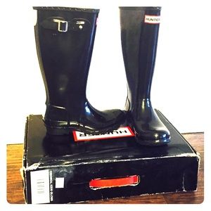 Like NEW Hunter Rain boots.